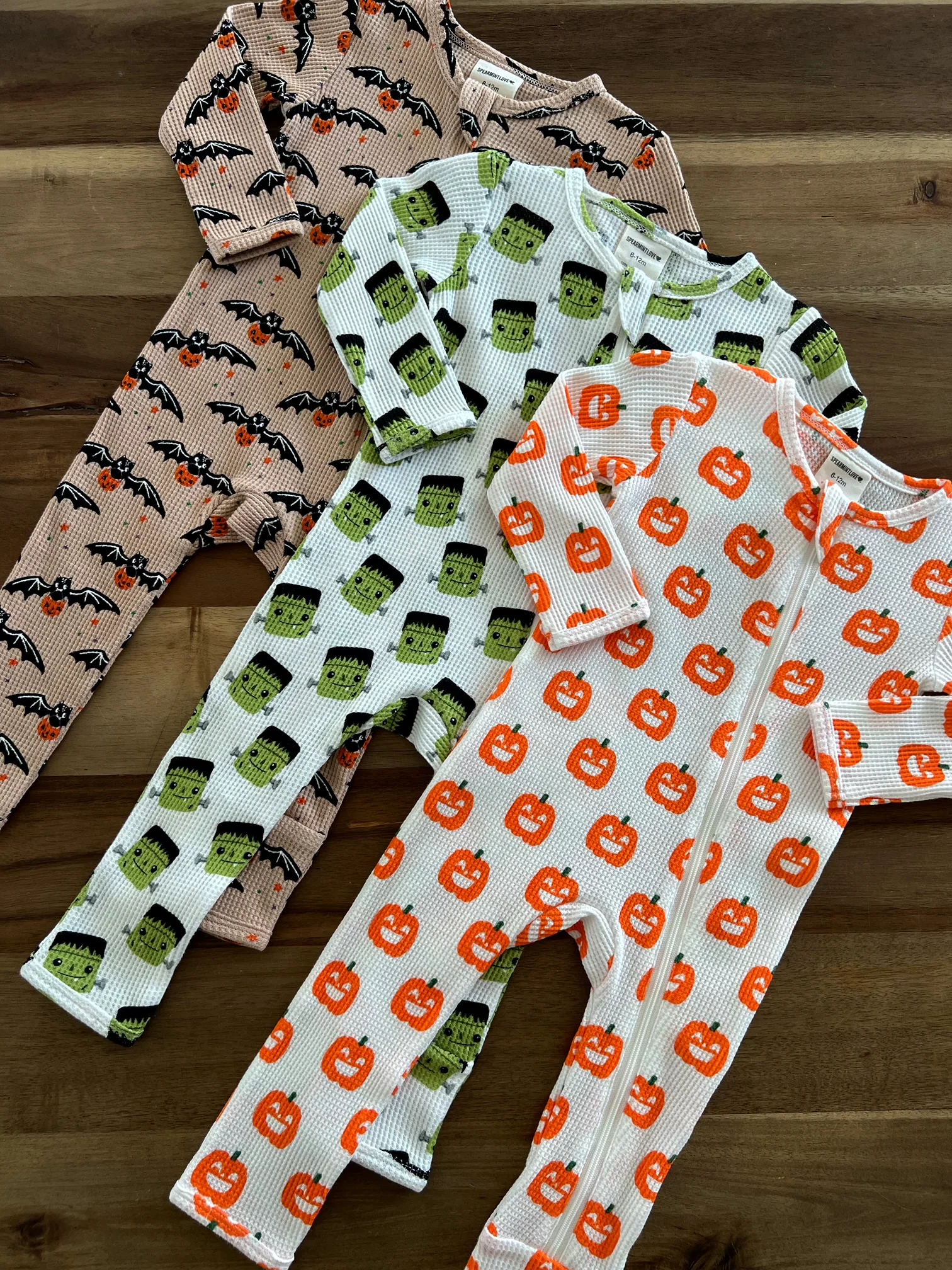 Organic Waffle Basic Zip Romper, Tan Trick or Treating Bat - Image 3