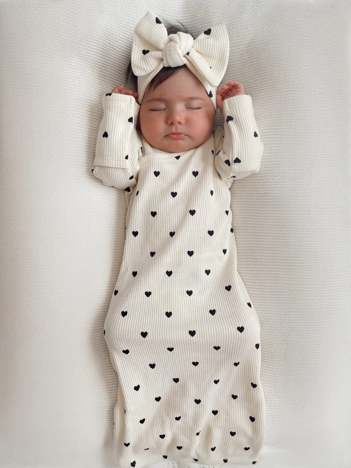 Organic Waffle Gown & Bow Set, Black Heart