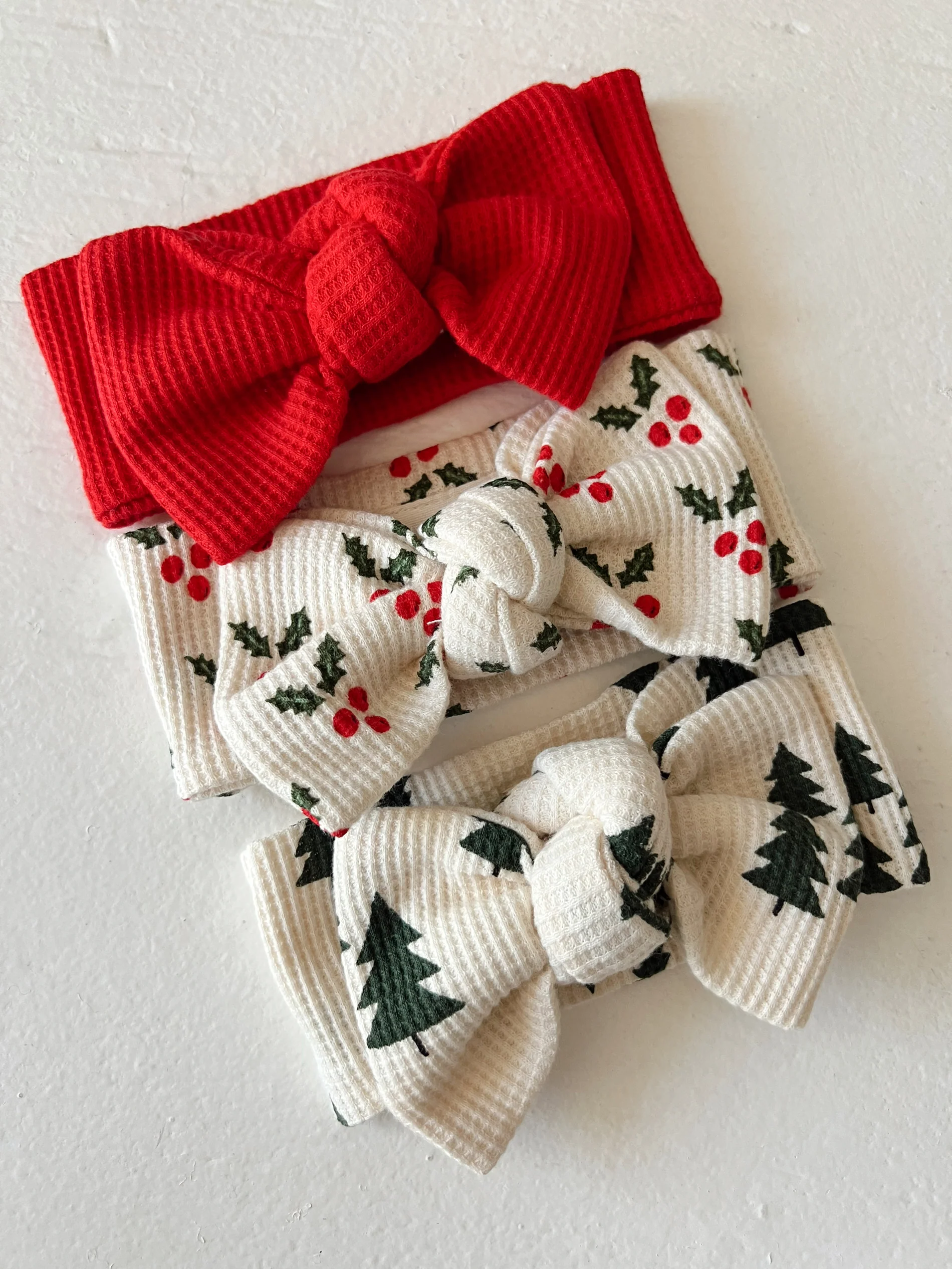 Organic Waffle Knot Bow, Holly - Image 4