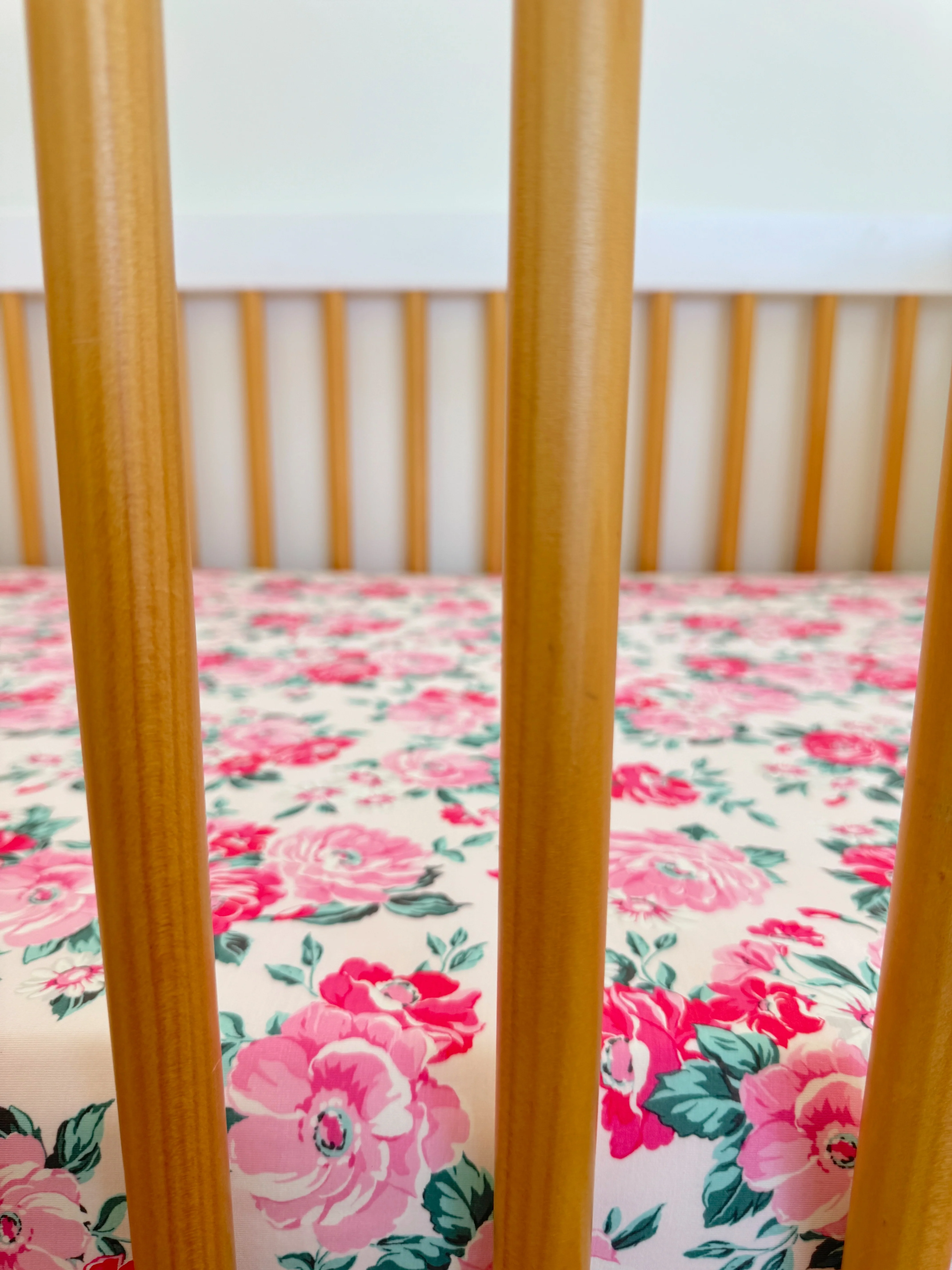 Stretch Crib Sheet, Pink Splendor - Image 3